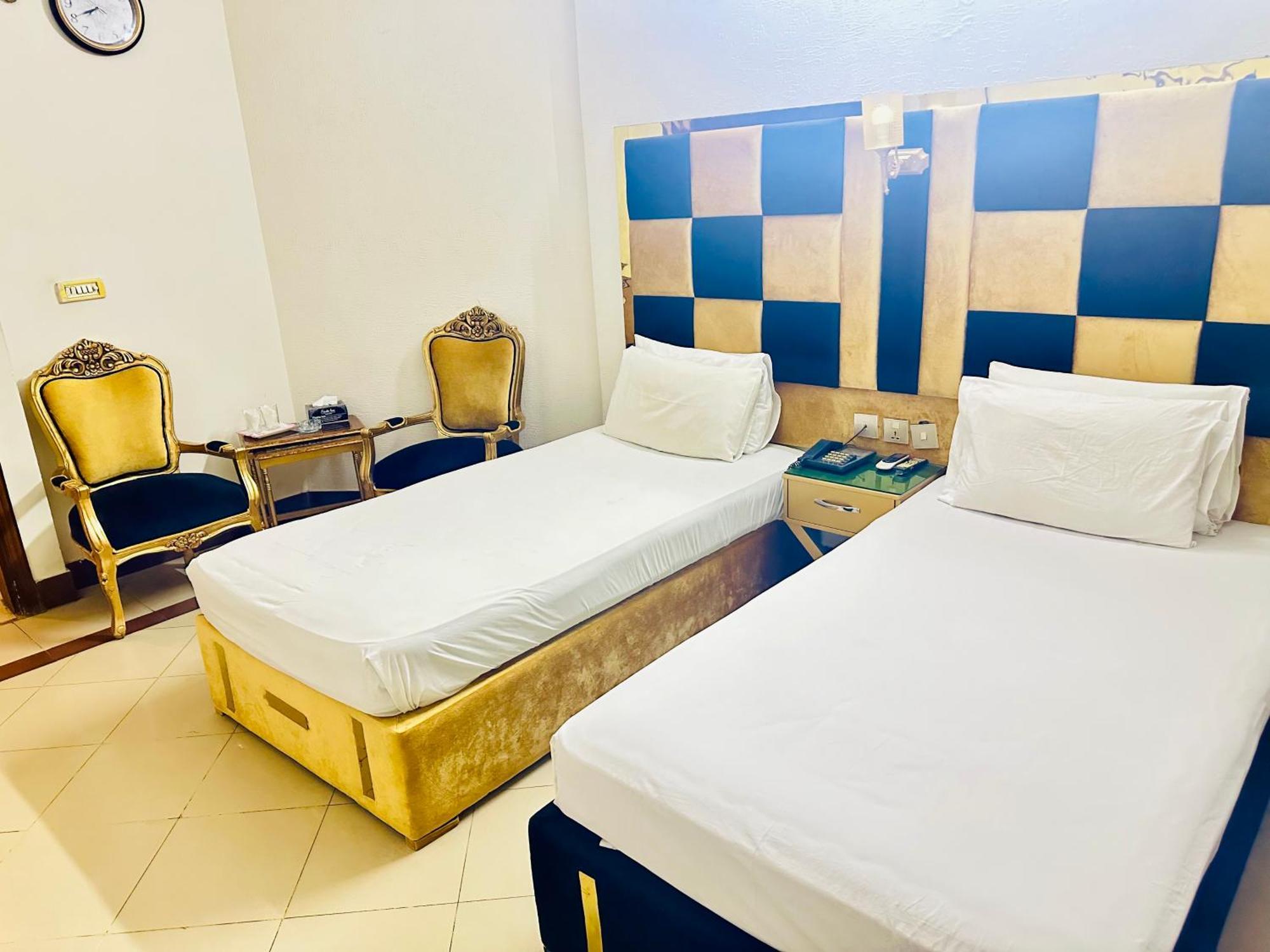 Fiesta Inn Hotel & Resorts Multan Buitenkant foto